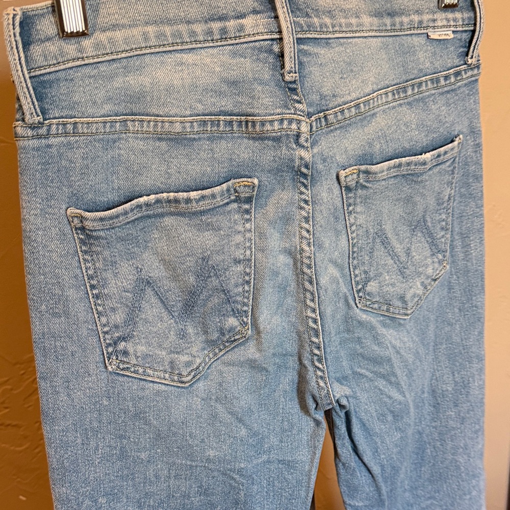 MOTHER Light Blue Cropped Straight Ankle Jeans - Picture 5 of 9